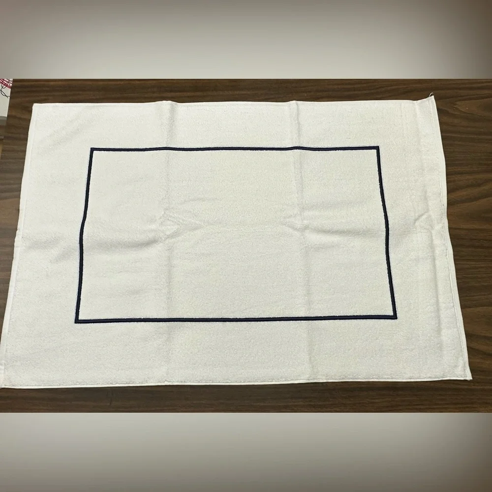 Wamsutta Tub Mat